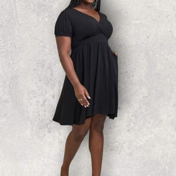 Torrid Dress Plus Sz 5 Black Mini Studio Knit Surplice Faux Wrap Pockets Stretch - Picture 13 of 15